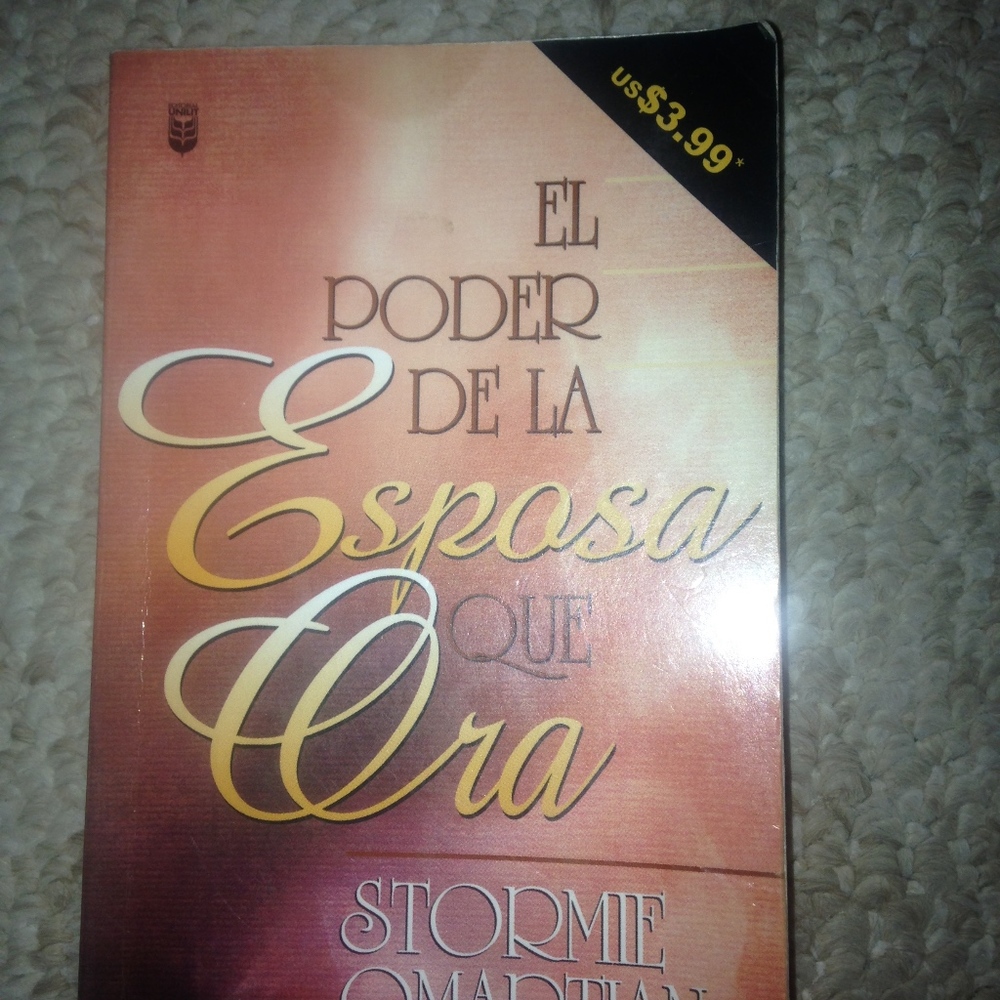 Books - Picture 3 of 7
